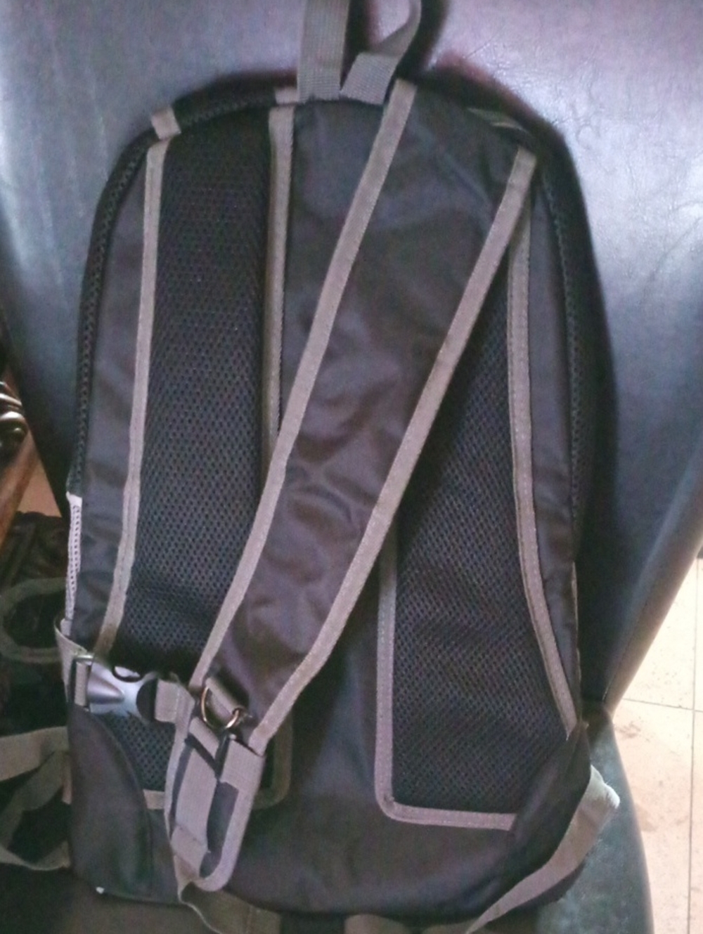 Men's Everyday Black Backpack with Gray Trim